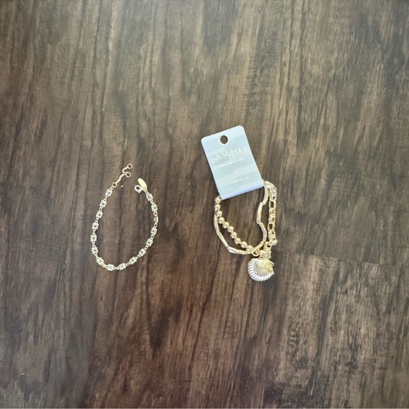 Anthropologie Gold Bracelet Set with Shell Charm - Picture 7 of 11
